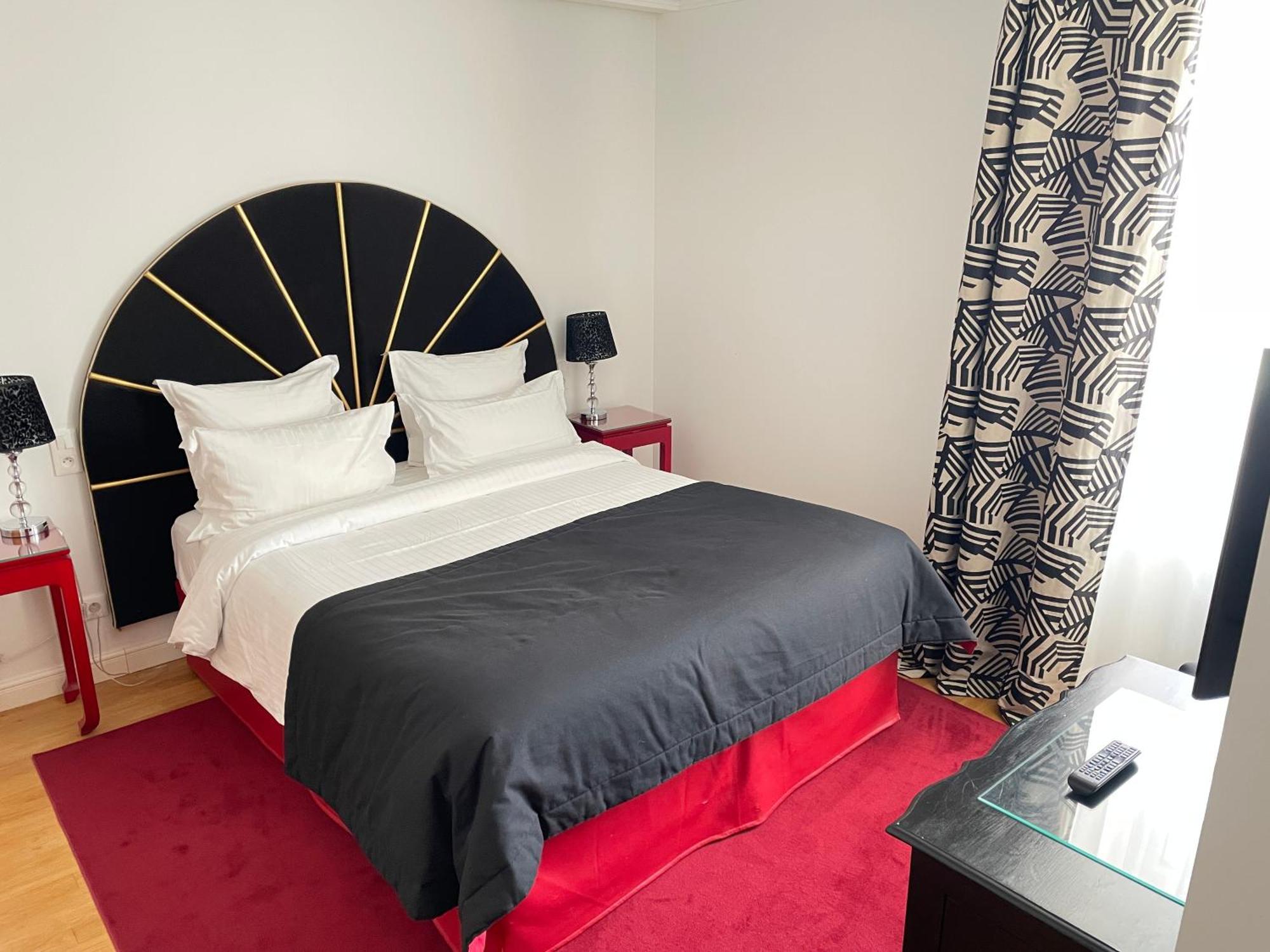 Hotel Victor Hugo Понторсон Экстерьер фото