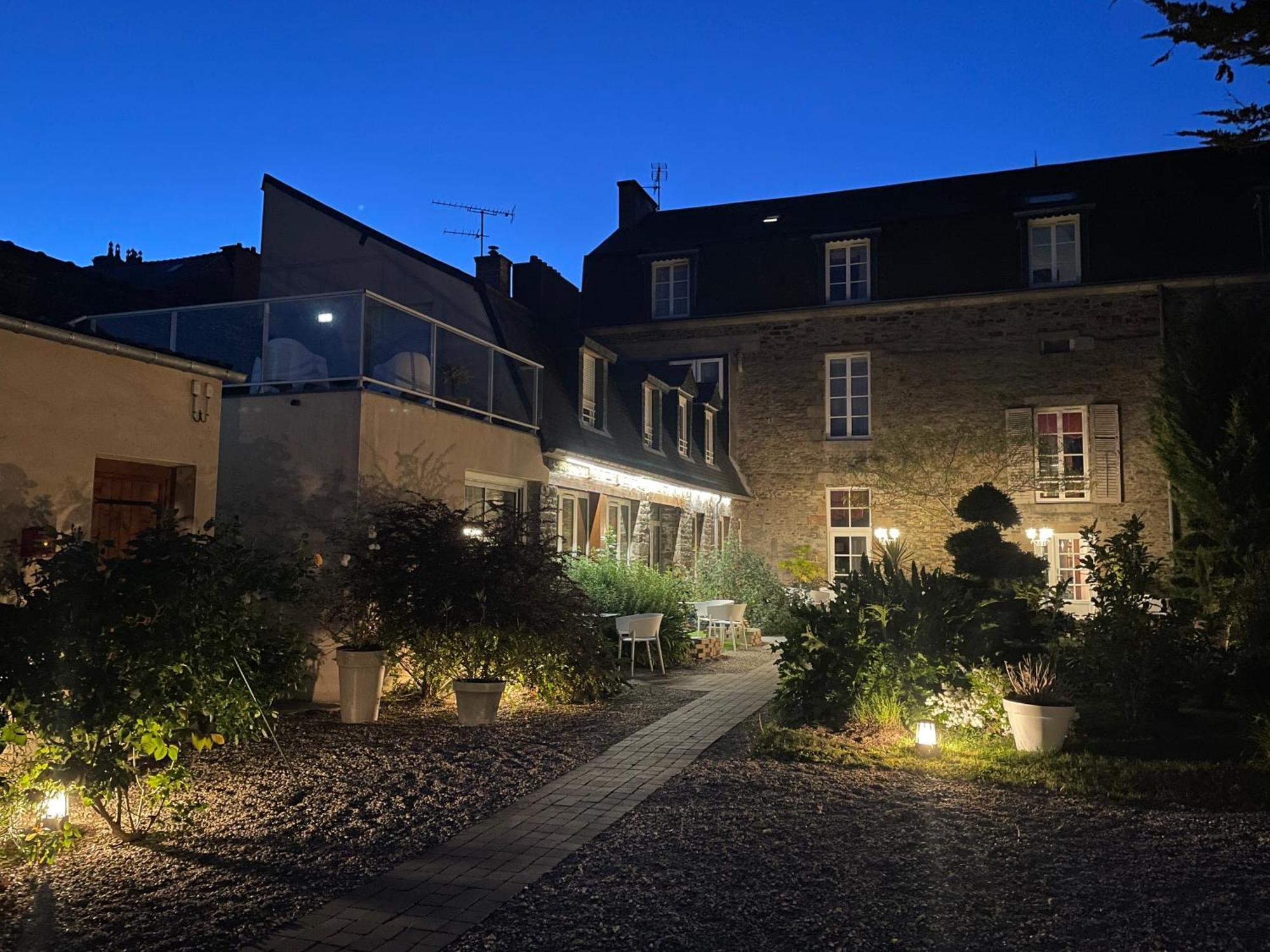 Hotel Victor Hugo Понторсон Экстерьер фото