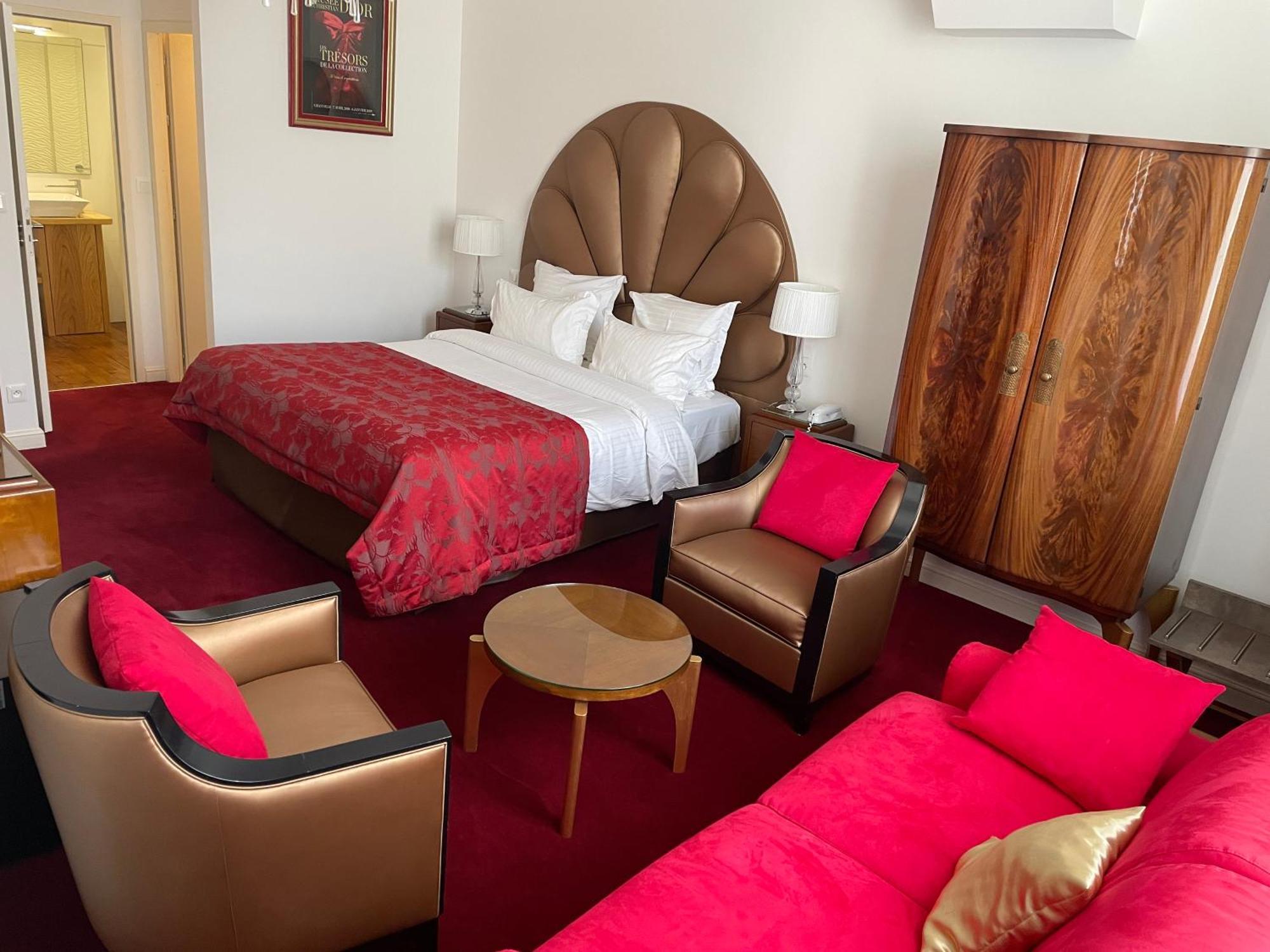 Hotel Victor Hugo Понторсон Экстерьер фото
