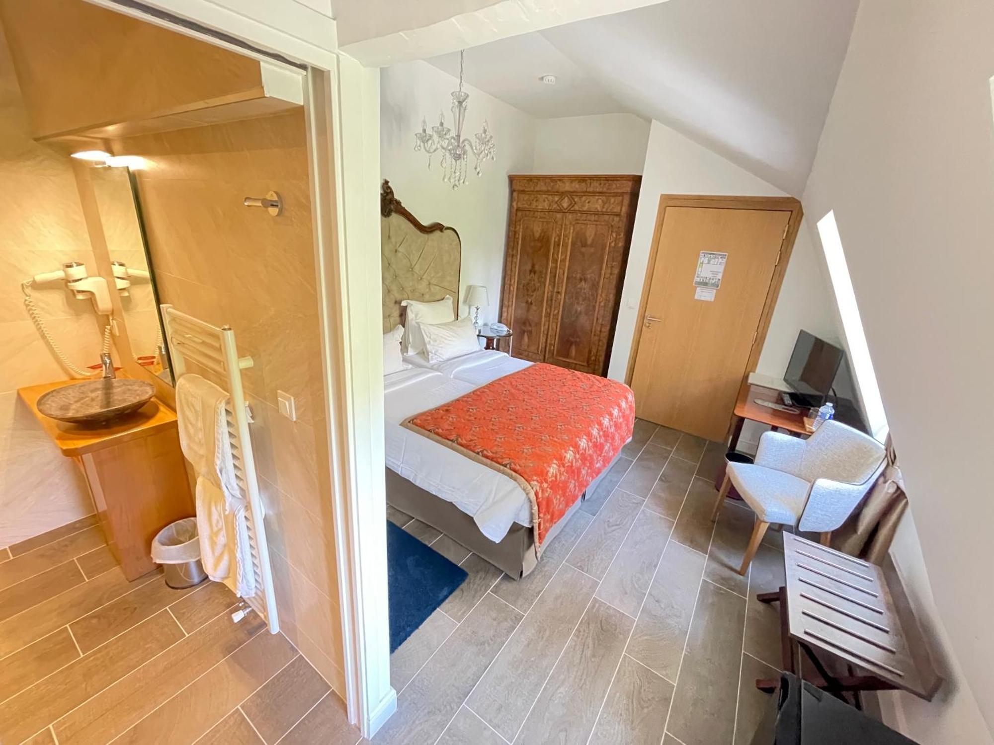 Hotel Victor Hugo Понторсон Экстерьер фото