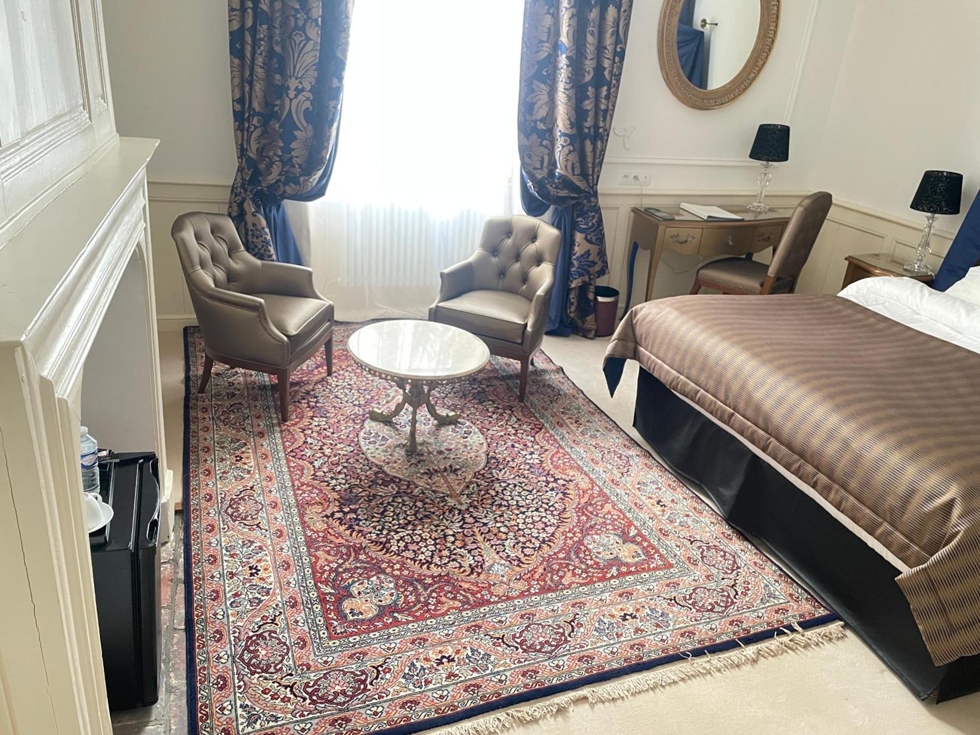 Hotel Victor Hugo Понторсон Экстерьер фото