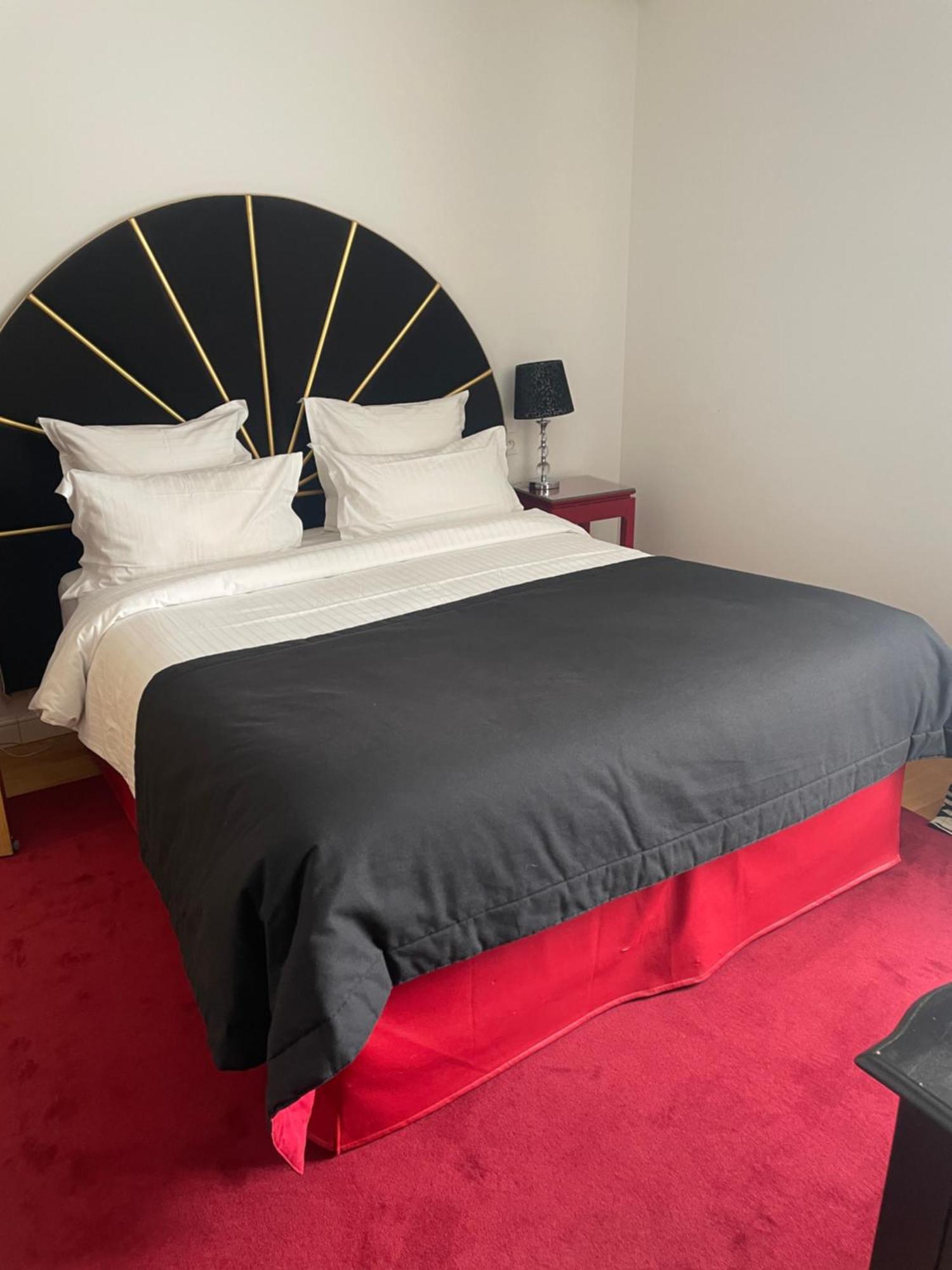 Hotel Victor Hugo Понторсон Экстерьер фото